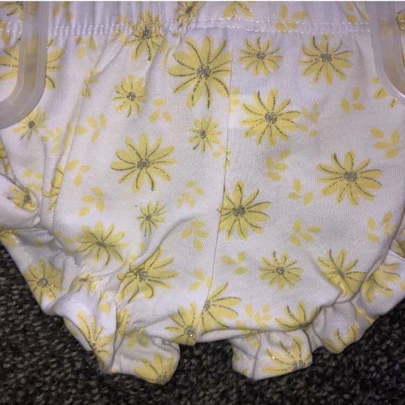 BabyGirl 2 Pc 0-3mo Outfit Yellow Daisies Dress & Bloomers New 🌼 - Picture 5 of 6
